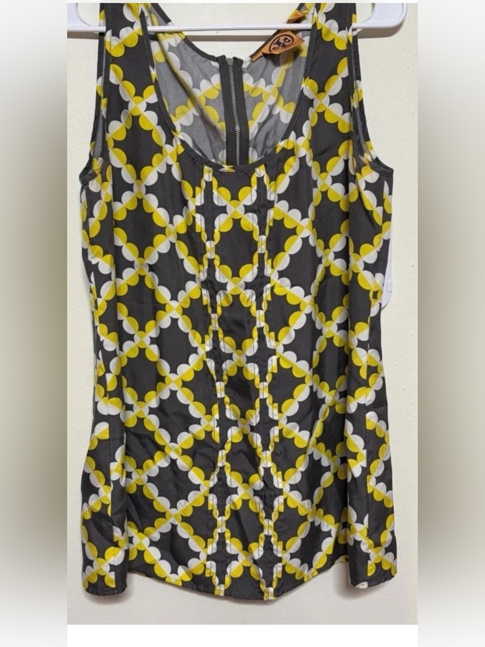 Tory Burch Women SZ 14 100% Silk Geometric Scoop Neck Sleeveless Blouse Zip Back